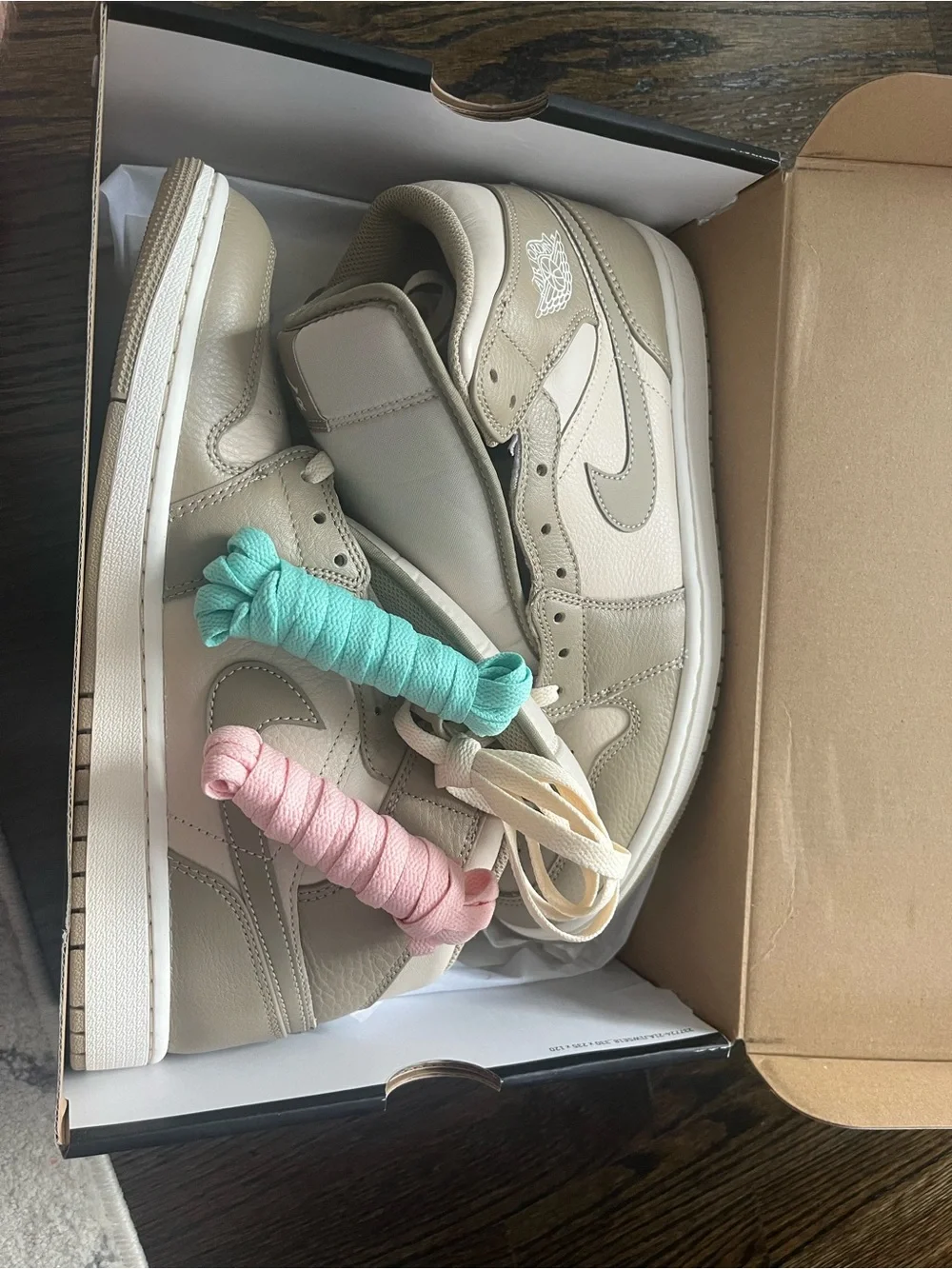 Jordan 1 Mid Men’s Size 11Sneakers - Light Brown / Khaki / Phantom